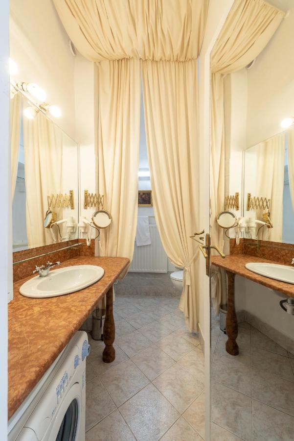 Vintage Elegance Mostcentralapt !Vaci Street! 布达佩斯 外观 照片
